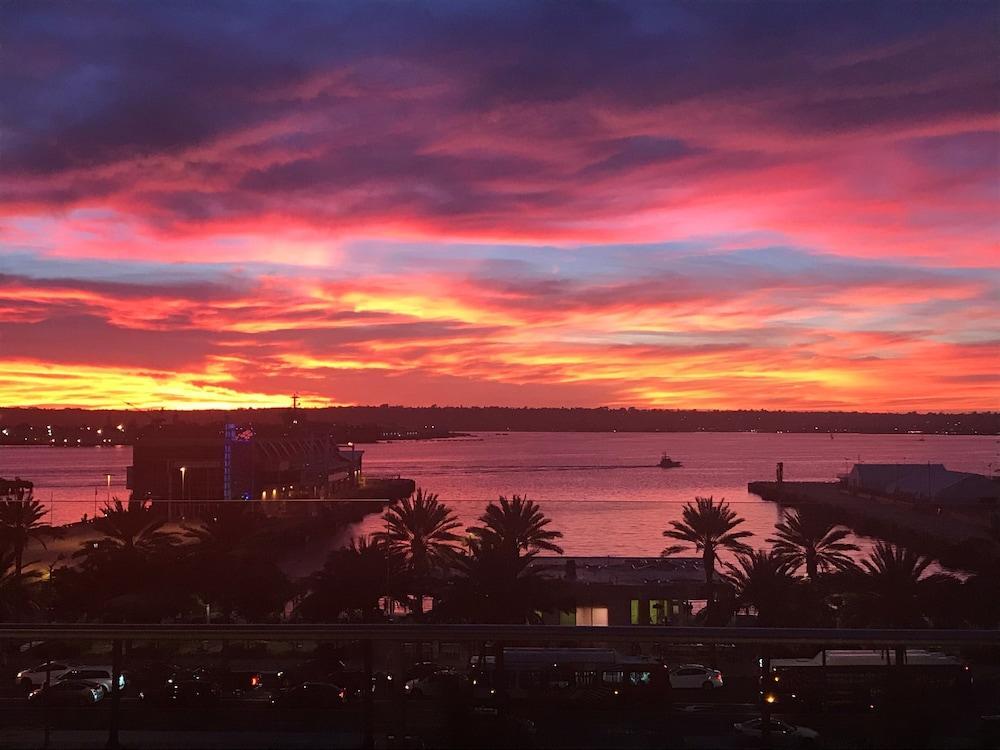 Intercontinental San Diego By Ihg Bagian luar foto